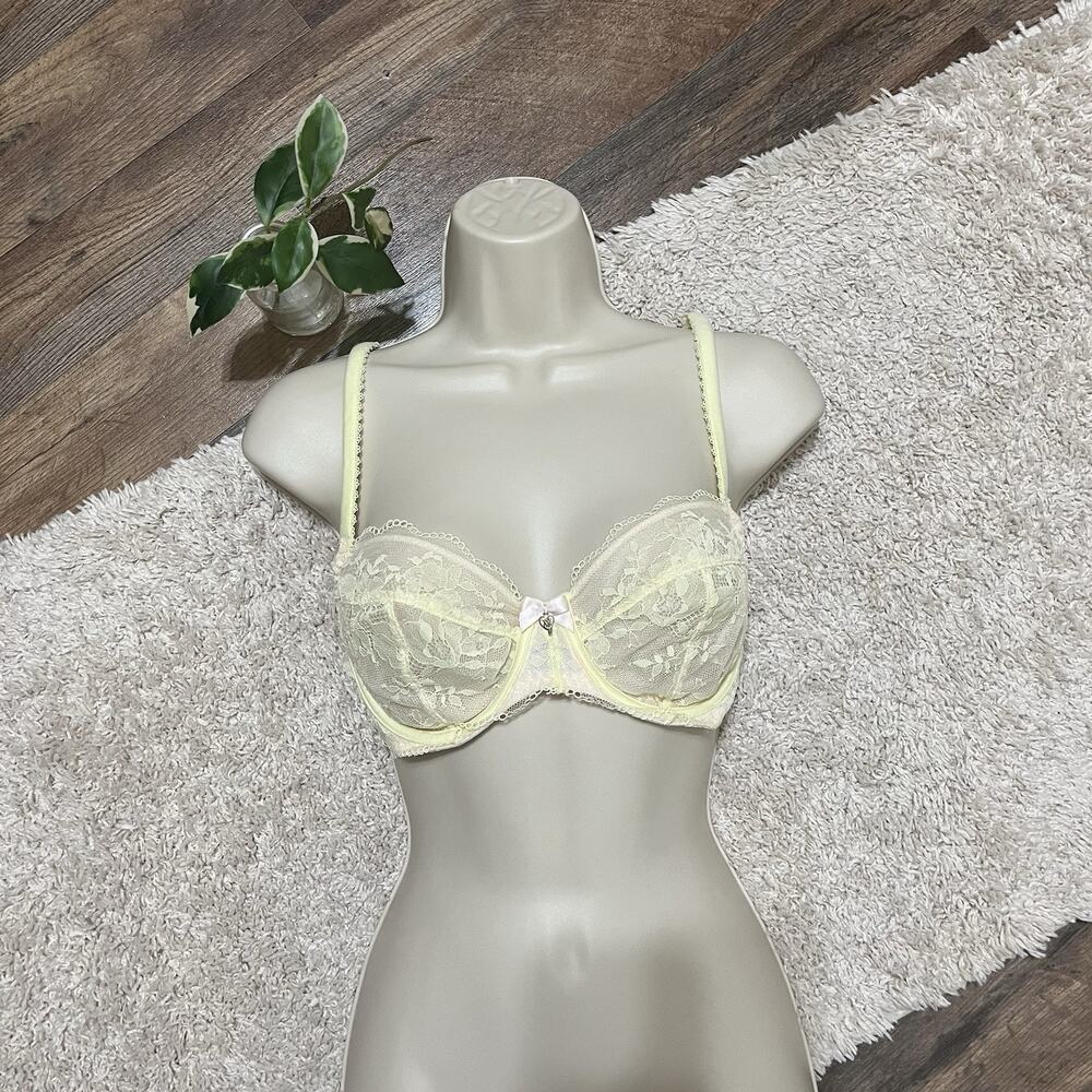 Victoria's Secret Size 36C Pastel Yellow Pink Lace Unlined Demi Underwire Bra